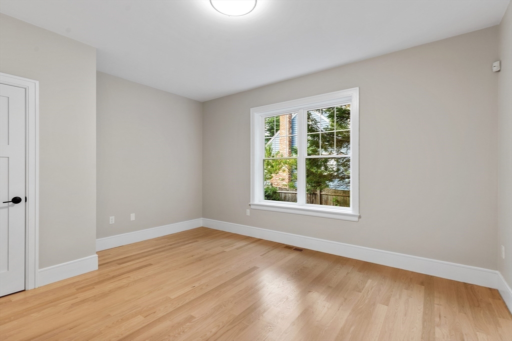 12 Pleasant St