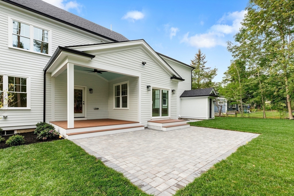 12 Pleasant St