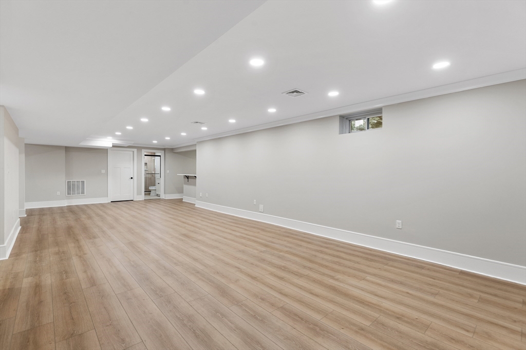 12 Pleasant St