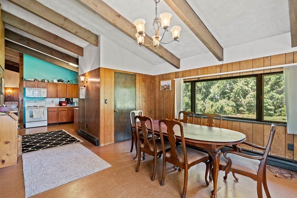 577 Great Rd