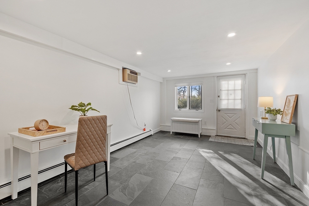 116 Windsor Ave