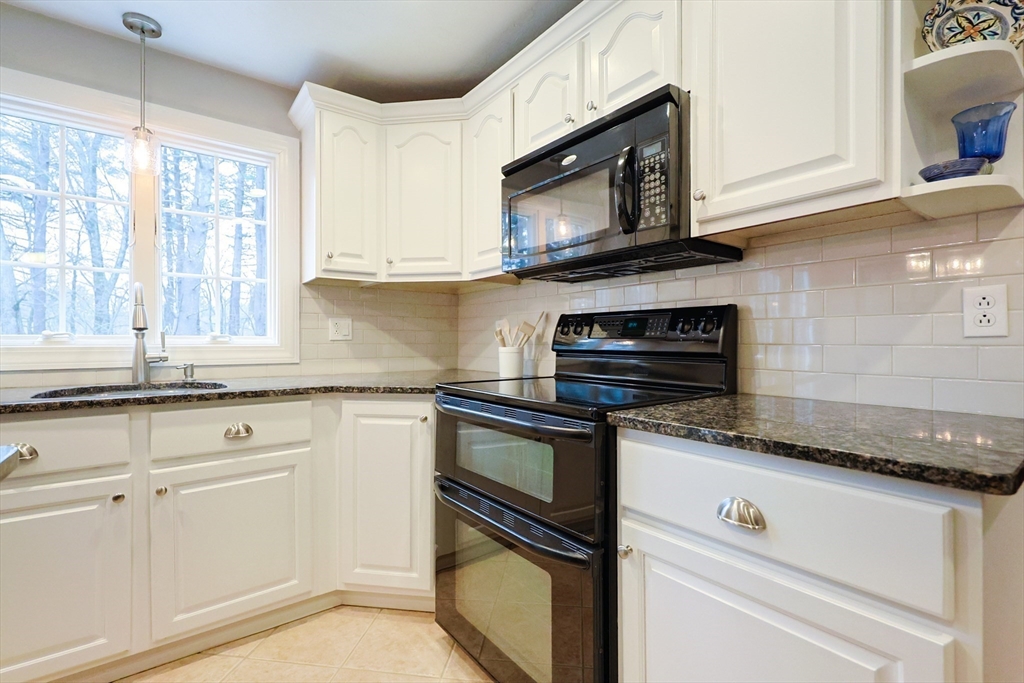 17 Forest Park Dr.