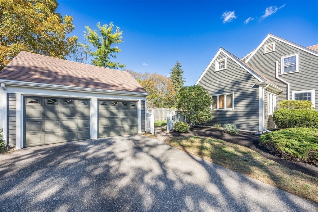 1 Pennsylvania Avenue