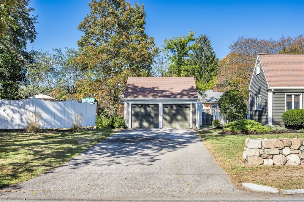 1 Pennsylvania Avenue