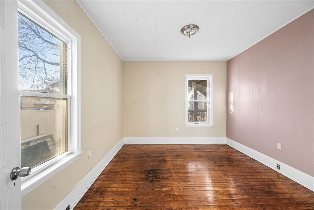 12 Porter St # 1