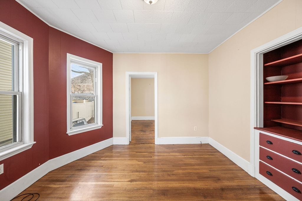 12 Porter St # 1