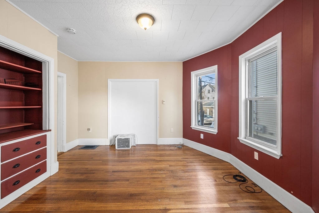 12 Porter St # 1