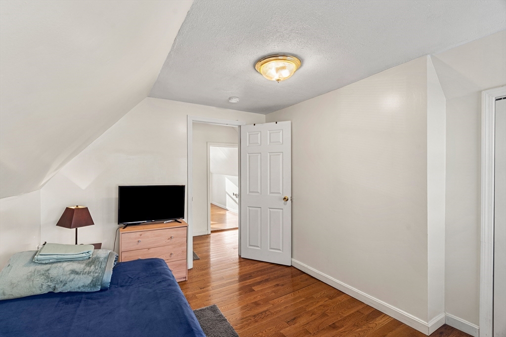 28 Liberty St