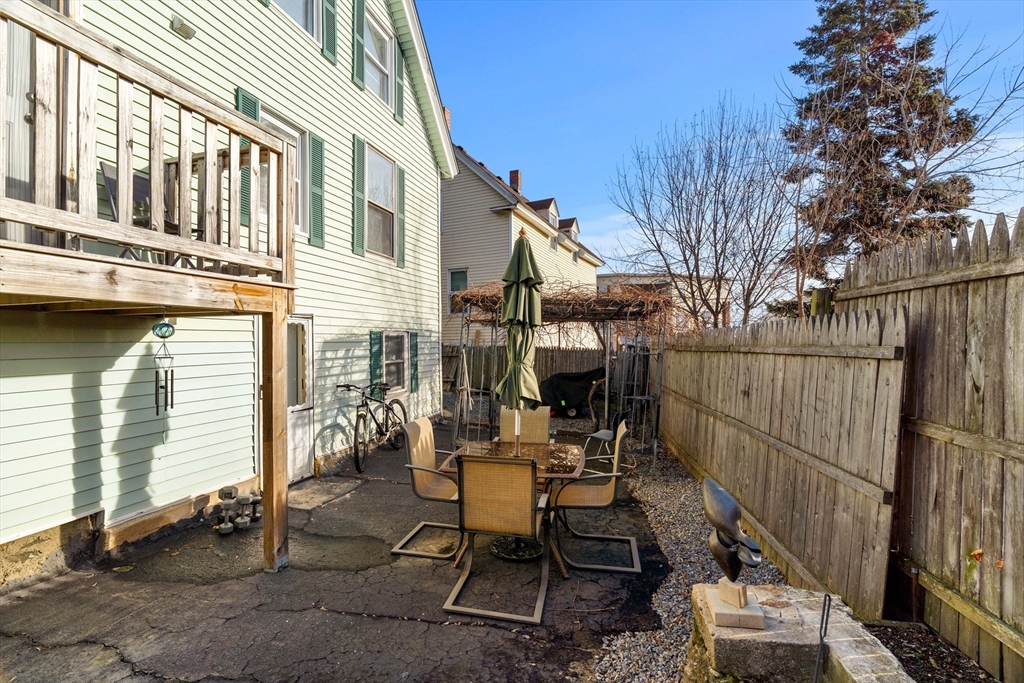 28 Liberty St