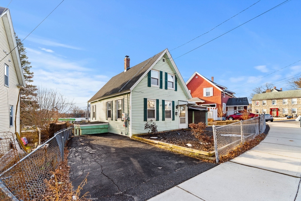 28 Liberty St