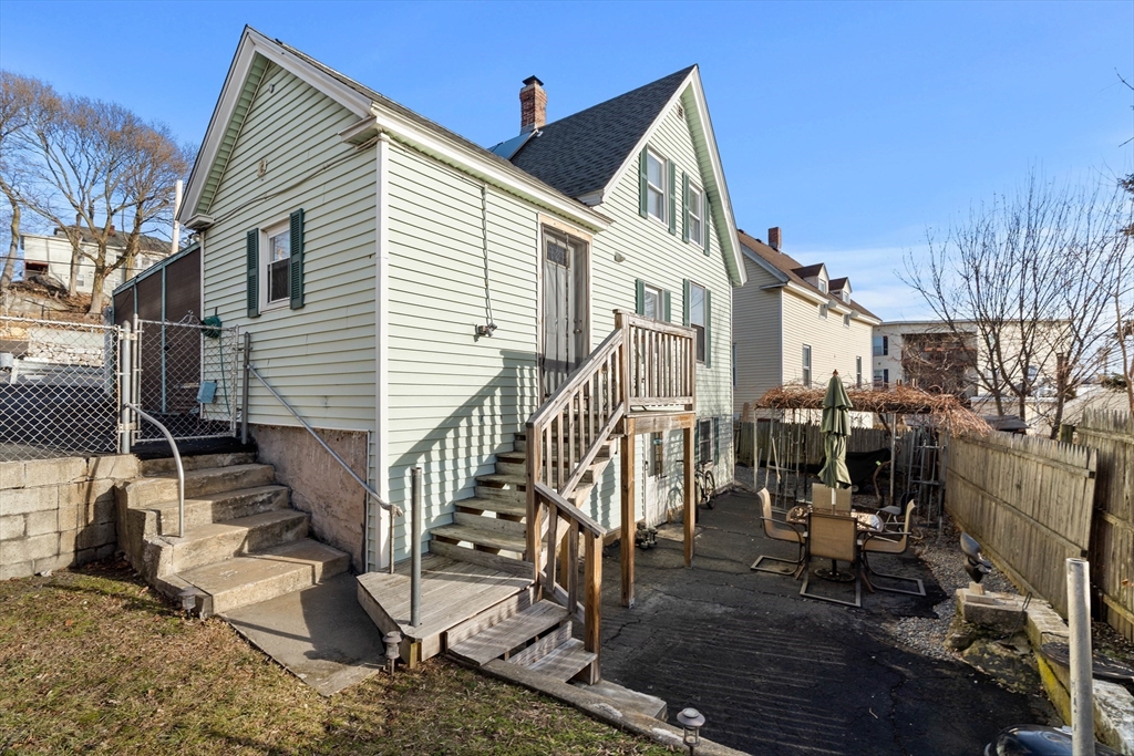 28 Liberty St
