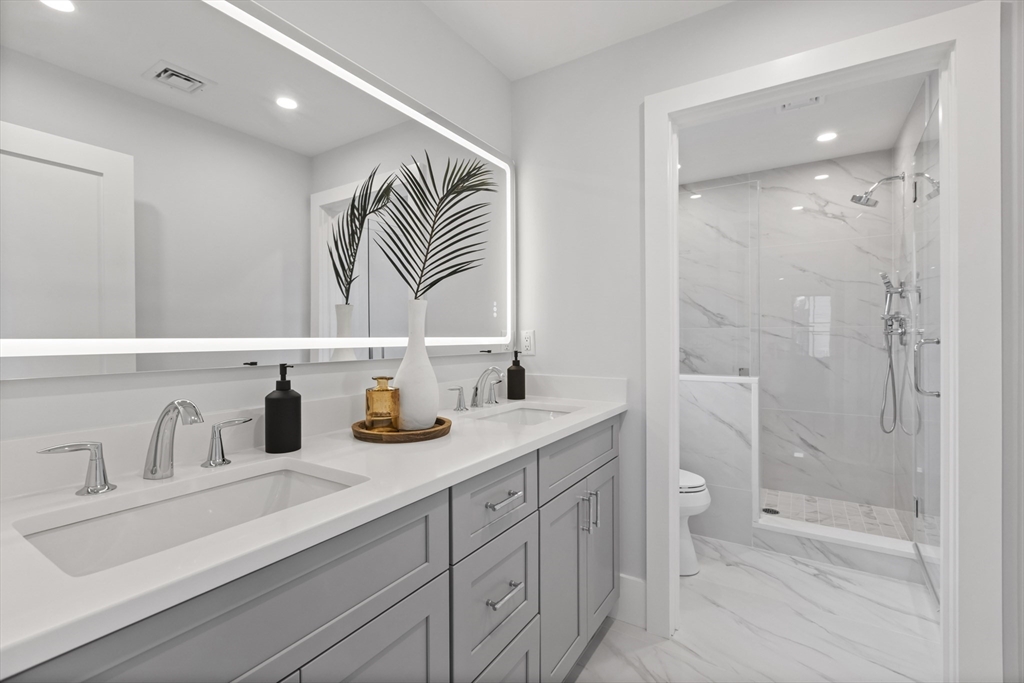 10 Webber Avenue # 201