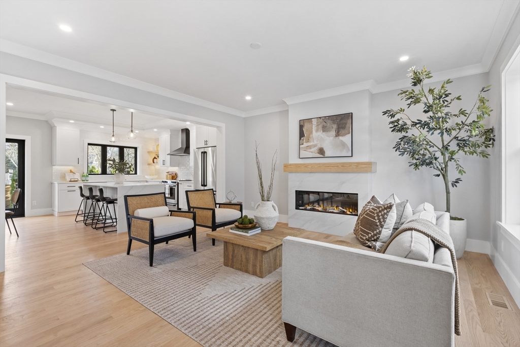 10 Webber Avenue # 201