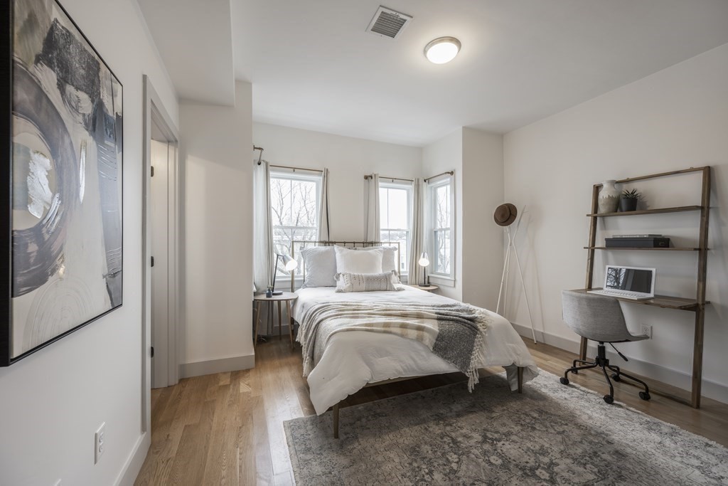 43 Wordsworth St # 2