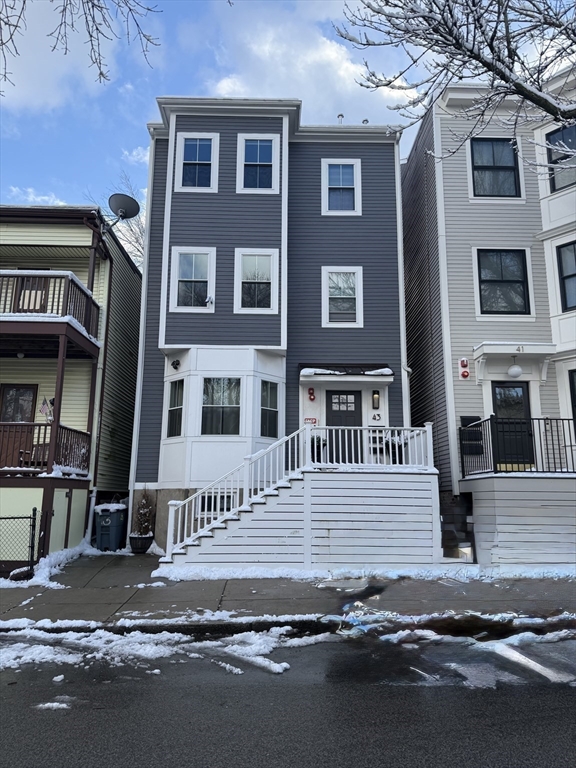 43 Wordsworth St # 2