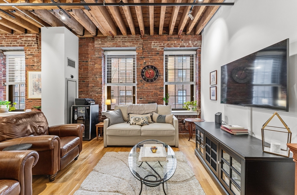 101 Broad St # 3B