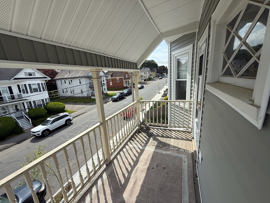 158 Grove St # 2