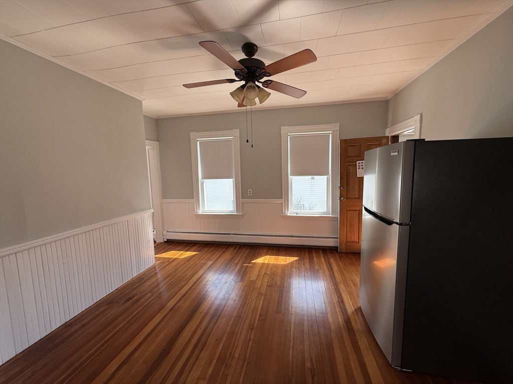 158 Grove St # 2
