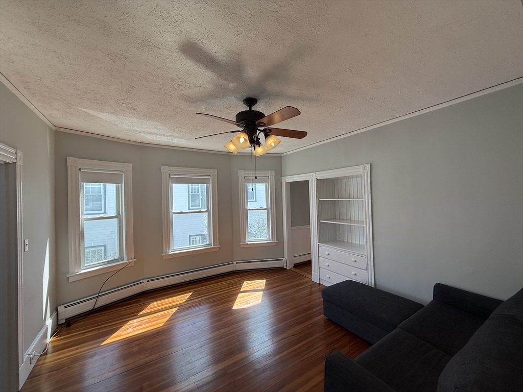 158 Grove St # 2
