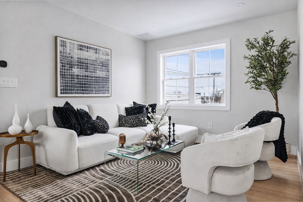 124 Woodruff Ave # 124