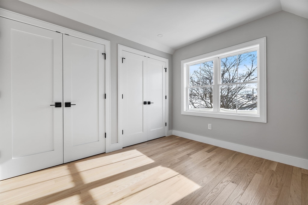 124 Woodruff Ave # 124