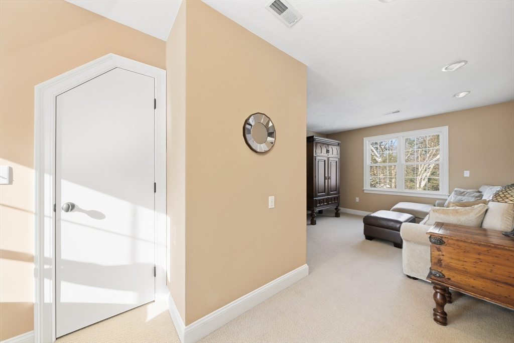 53 Sylvan Dr