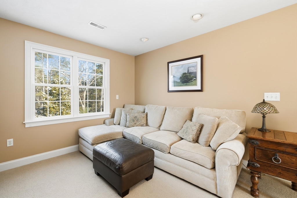 53 Sylvan Dr