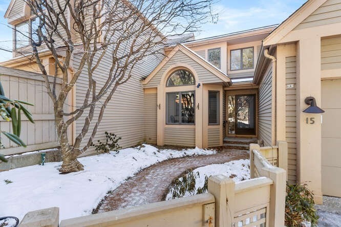 7 Wainwright Road # 15