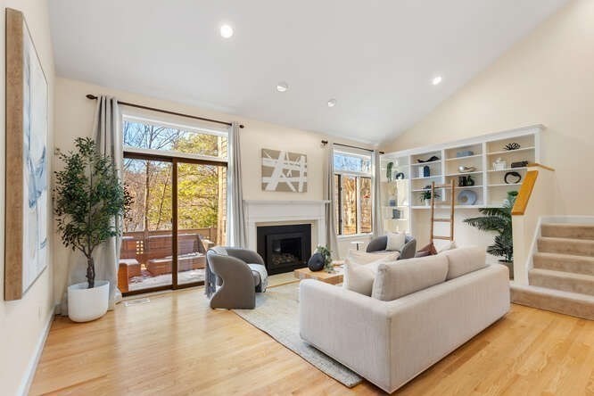 7 Wainwright Road # 15