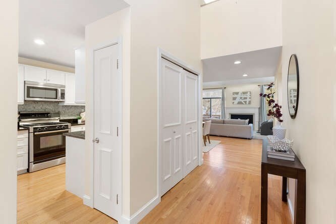 7 Wainwright Road # 15