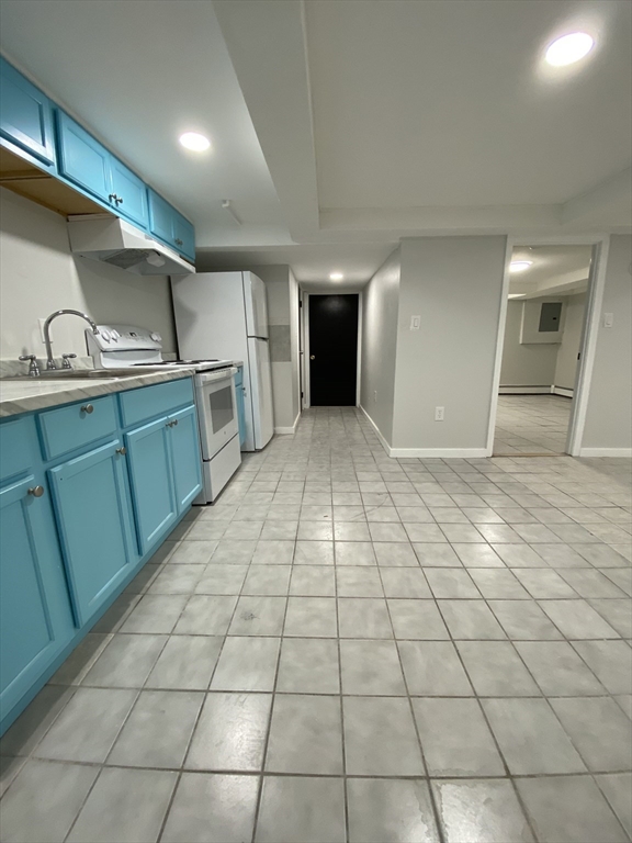 41 Winthrop Pkwy # B