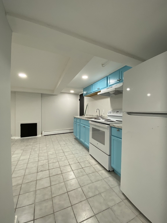 41 Winthrop Pkwy # B