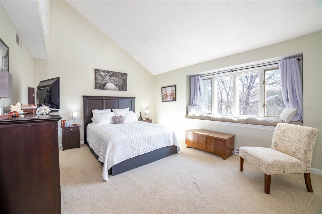 37 Scotty Hollow Dr # B