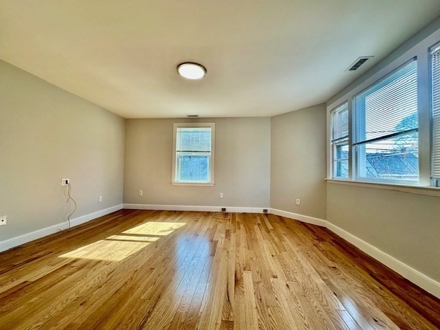 144 Robbins St # 4