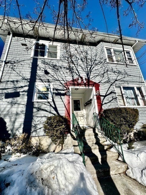 144 Robbins St # 4