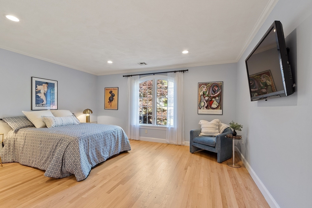 9 Garland Rd