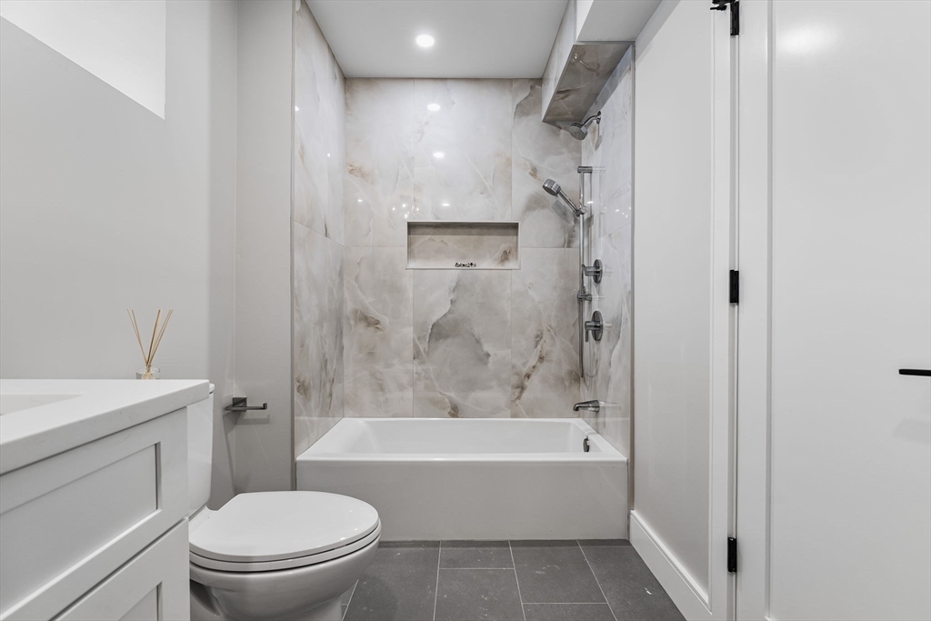 122 Woodruff Ave # 122