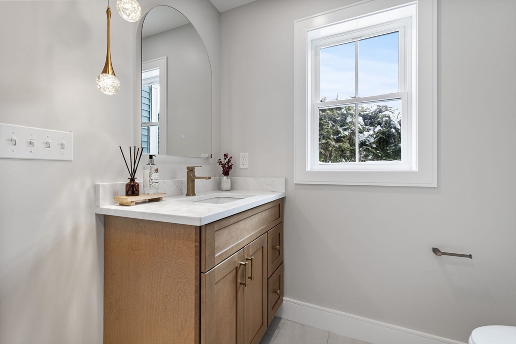 122 Woodruff Ave # 122