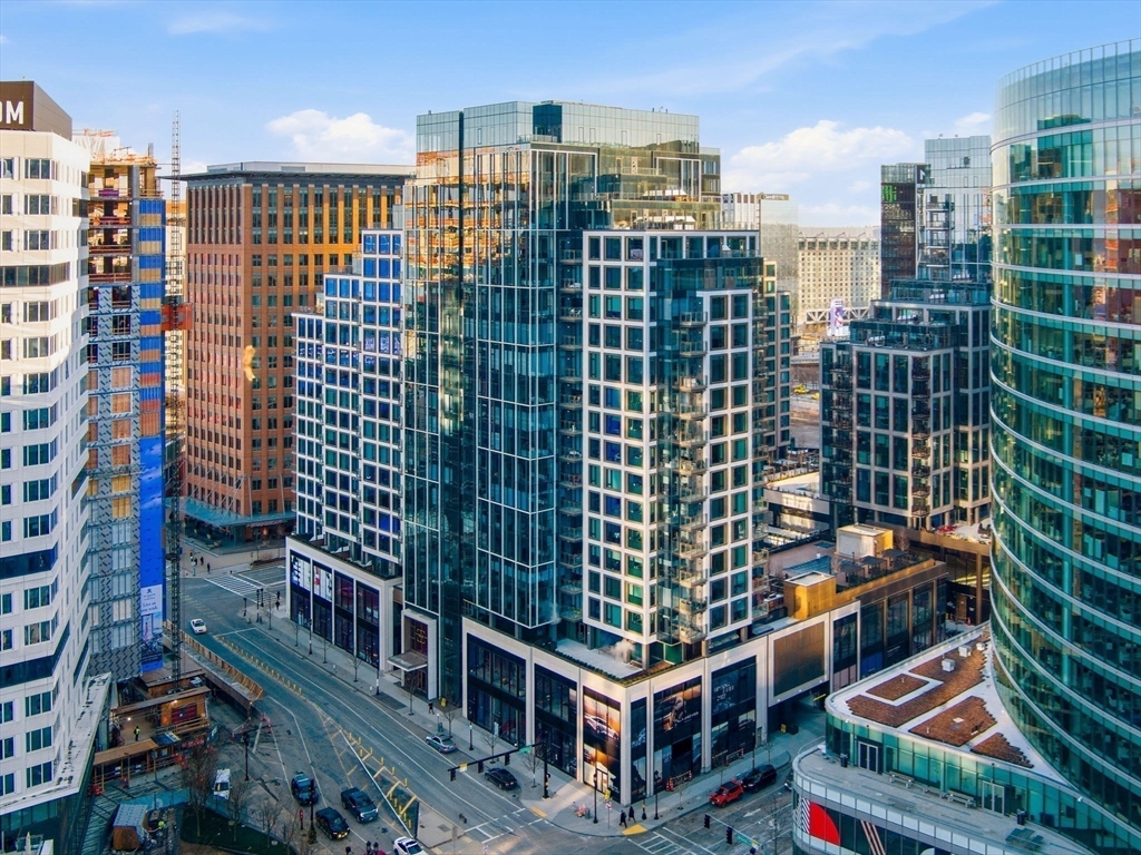 135 Seaport Blvd # 2008