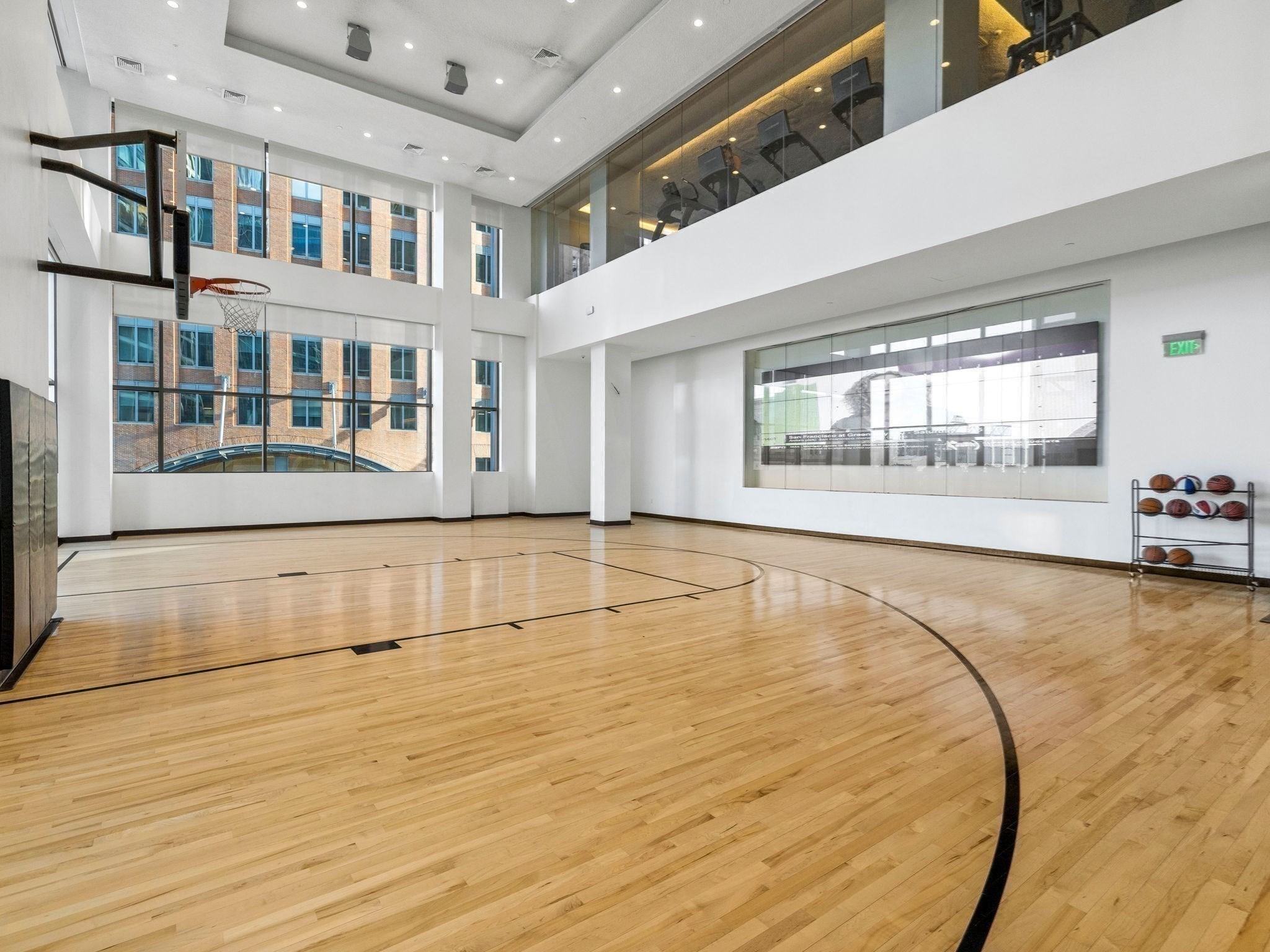 135 Seaport Blvd # 2008