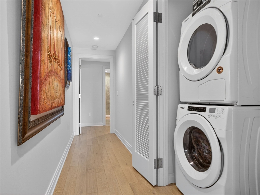 135 Seaport Blvd # 2008