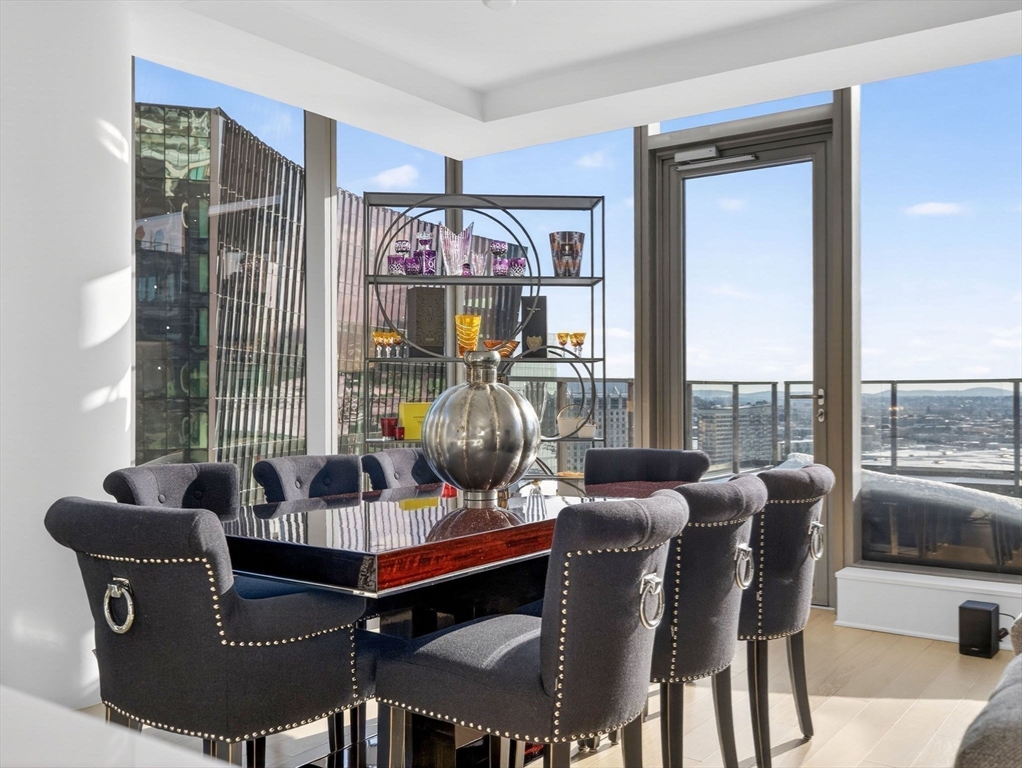 135 Seaport Blvd # 2008