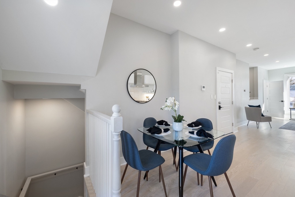 96 Cottage St # 8