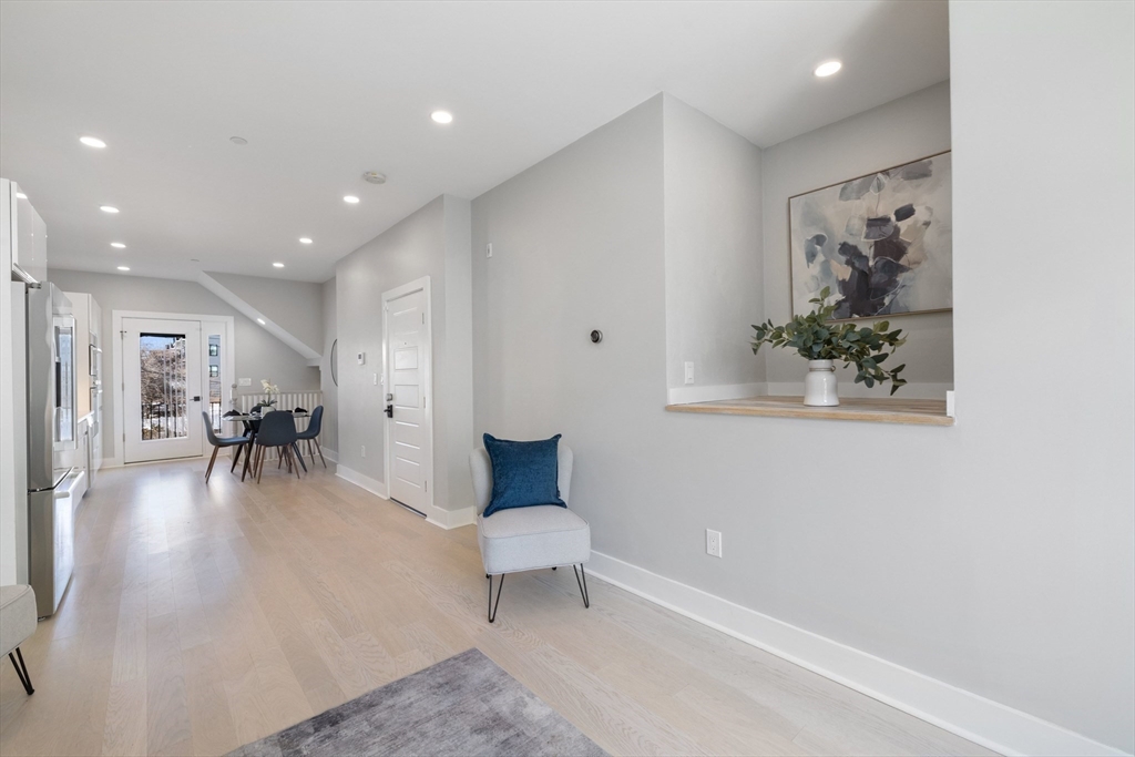 96 Cottage St # 8