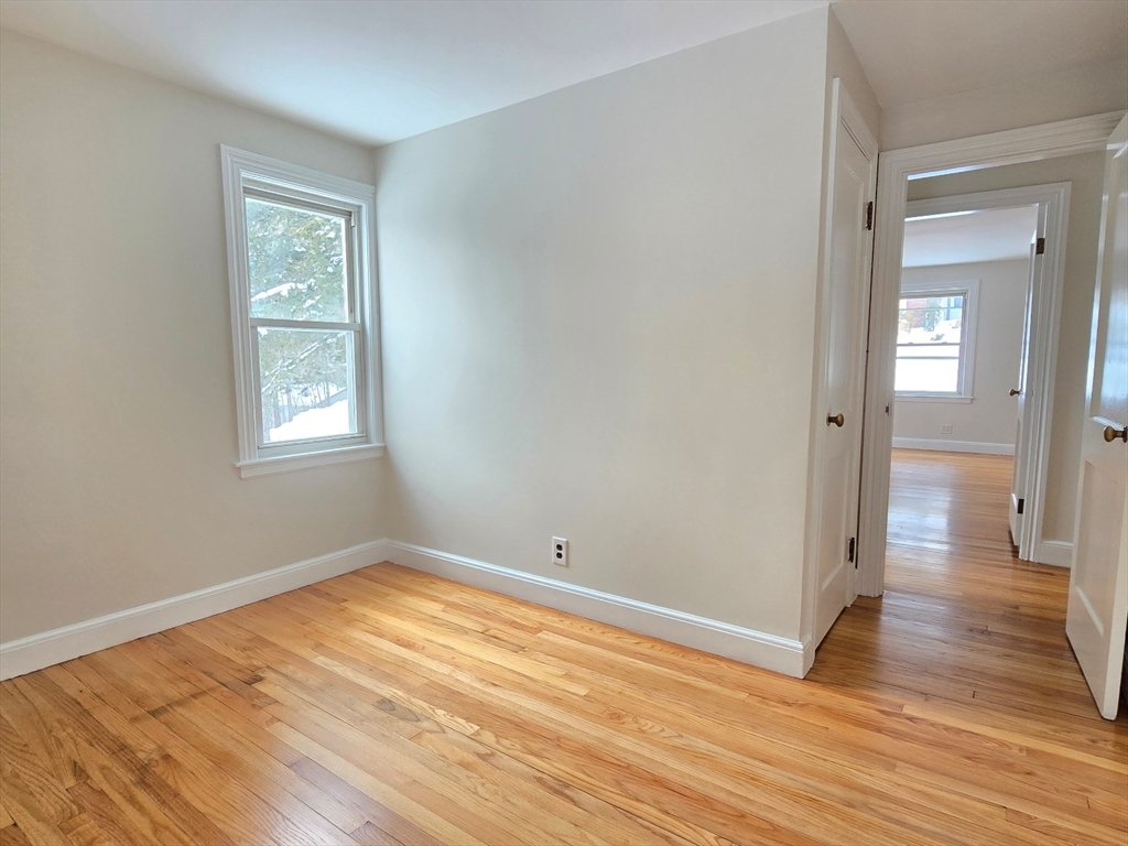 37 Riverview Dr