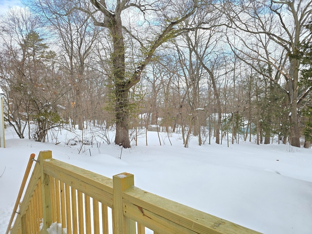 37 Riverview Dr