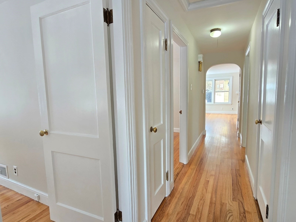 37 Riverview Dr