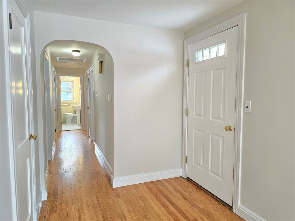 37 Riverview Dr