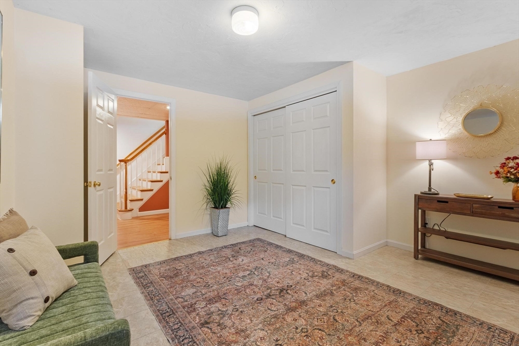 5 Perkins Lane