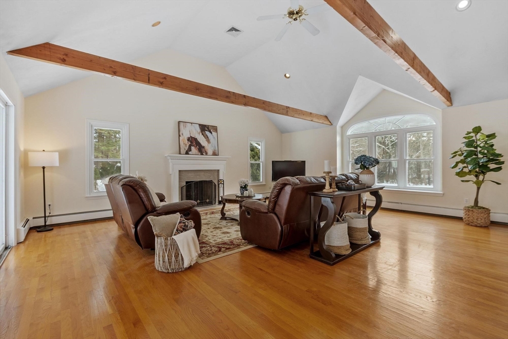 5 Perkins Lane